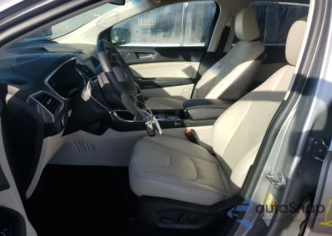 2020 Ford Edge Titanium z USA, uszkodzony, nr VIN 2FMPK3K98LBA15799